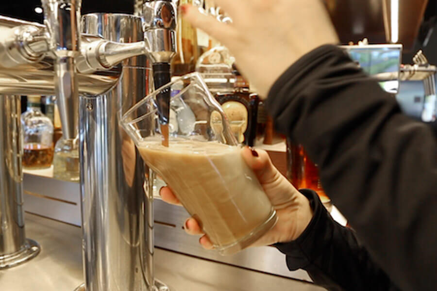 How To Pour The Perfect Guinness